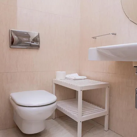 Rh Charming - D Nuno Apartment *