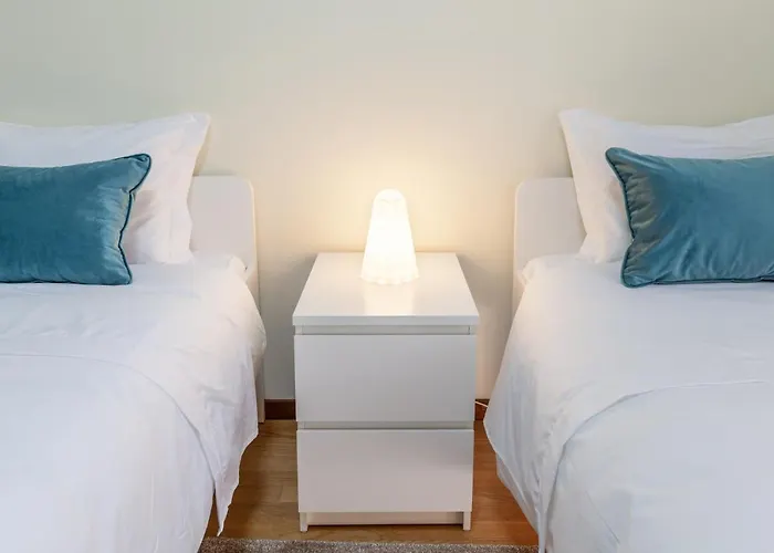 Rh Charming - D Nuno