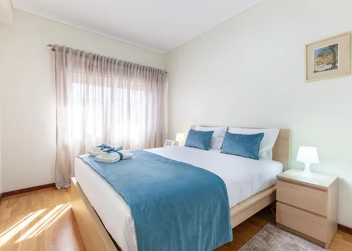 Rh Charming - D Nuno *