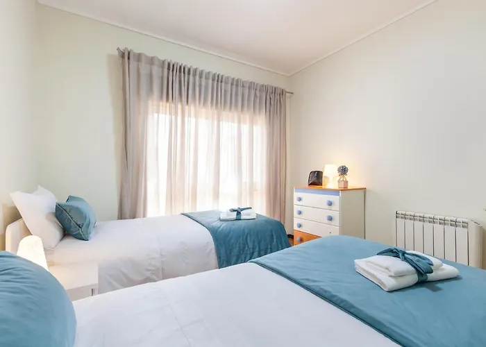 Rh Charming - D Nuno *